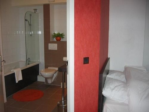 ซิตี้ เรสซิเดนซ์ เชล Aparthotel แชลเลส์ ภายนอก รูปภาพ